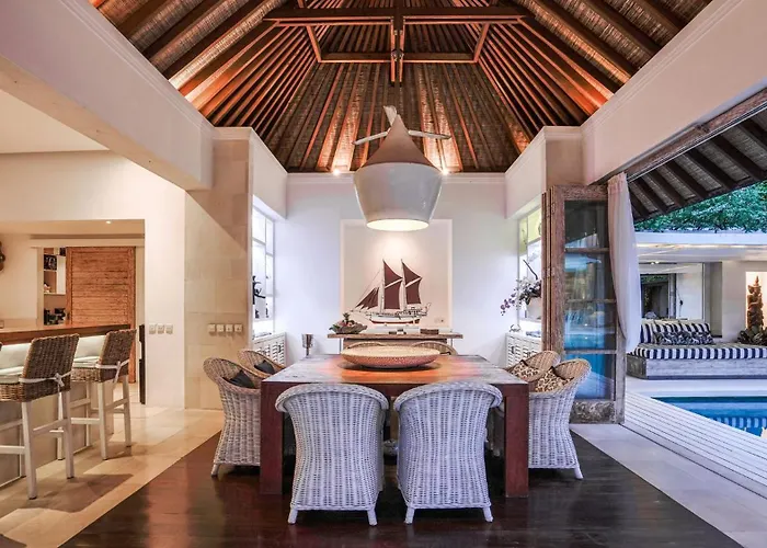Jajaliluna Villa